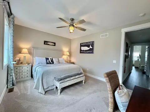 Bedroom - 2135 N Robert St, Marblehead, OH 43440 photo 2 of 15