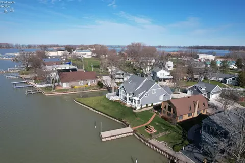 View/Area - 2135 N Robert St, Marblehead, OH 43440 photo 6 of 8