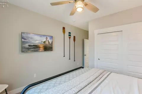 Bedroom - 2135 N Robert St, Marblehead, OH 43440 photo 13 of 15
