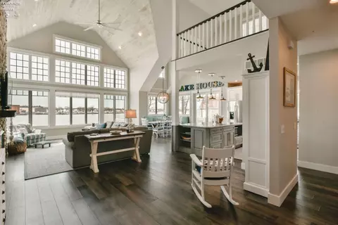 Living - 2135 N Robert St, Marblehead, OH 43440 photo 7 of 10