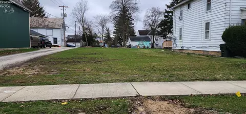 18 Ann St, Tiffin, OH 44883