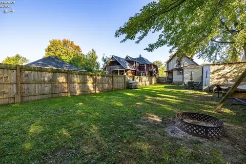 Exterior - 33 Walnut St, Norwalk, OH 44857 photo 4 of 5