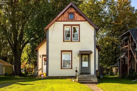 33 Walnut St, Norwalk, OH 44857