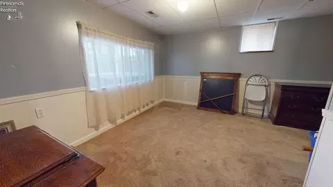Other - 895 Lakeview Dr, Willard, OH 44890 photo 5 of 10