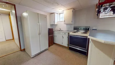 Kitchen - 895 Lakeview Dr, Willard, OH 44890 photo 5 of 5
