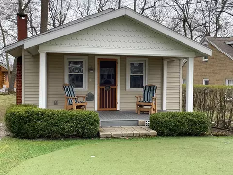 630 Cedar Ave, Lakeside, OH 43440