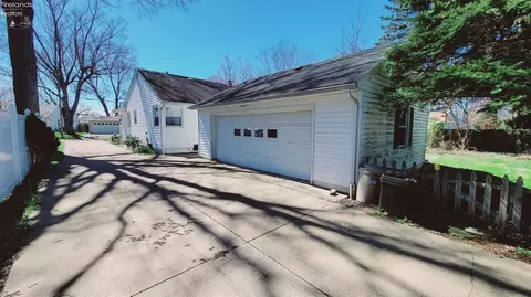 Exterior - 821 Seneca Ave, Huron, OH 44839 photo 3 of 6