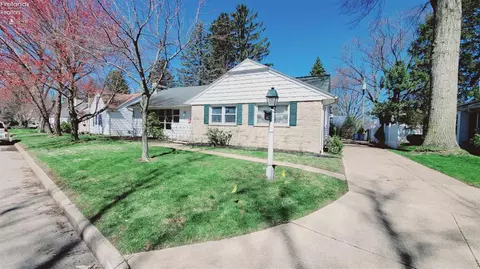 Exterior - 821 Seneca Ave, Huron, OH 44839 photo 2 of 6