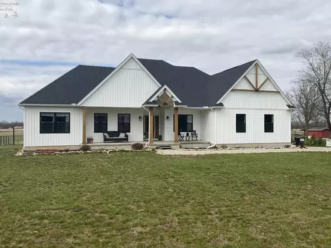 1864 County Road 41, Fremont, OH 43420
