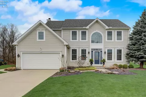 33335 Ambleside Dr, Avon Lake, OH 44012