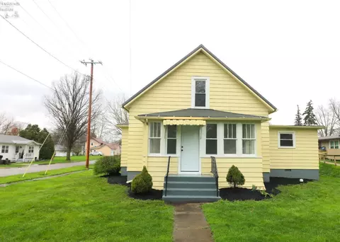 113 Third St, New London, OH 44851