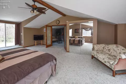 Bedroom - 3254 Confederate Dr, Marblehead, OH 43440 photo 4 of 11