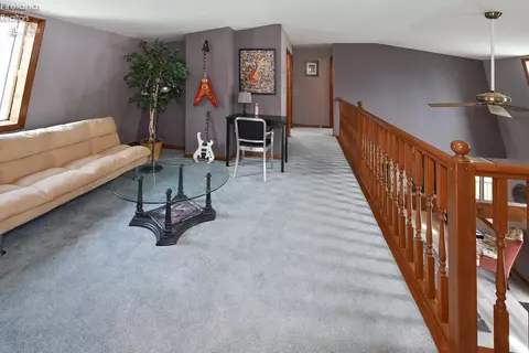 Living - 3254 Confederate Dr, Marblehead, OH 43440 photo 6 of 6