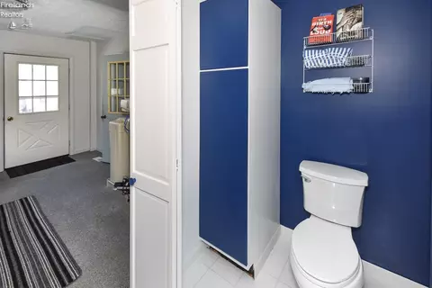 Bath - 3254 Confederate Dr, Marblehead, OH 43440 photo 6 of 7
