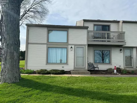 1371 Cleveland W Rd #E, Huron, OH 44839