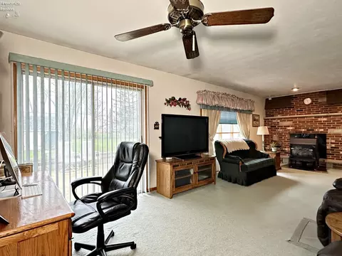 Bedroom - 16 E Tr 1153, Tiffin, OH 44883 photo 2 of 5