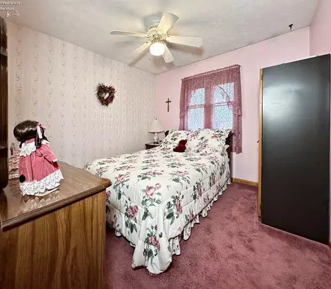 Bedroom - 16 E Tr 1153, Tiffin, OH 44883 photo 5 of 5