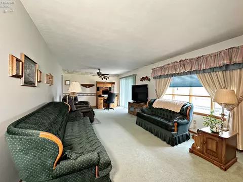 Bedroom - 16 E Tr 1153, Tiffin, OH 44883 photo 1 of 5