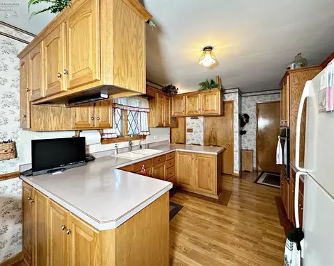 Kitchen - 16 E Tr 1153, Tiffin, OH 44883 photo 1 of 4