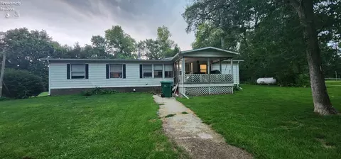 19720 Fostoria Rd, Pemberville, OH 43450