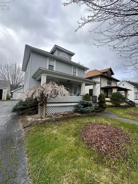 1131 Liberty St, Fremont, OH 43420