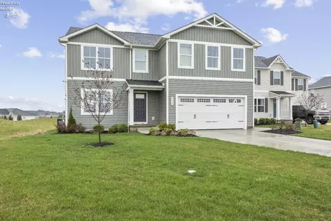 4615 Erhart Dr, Lorain, OH 44053
