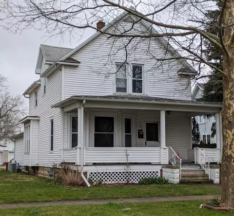 1262 Liberty St, Fremont, OH 43420