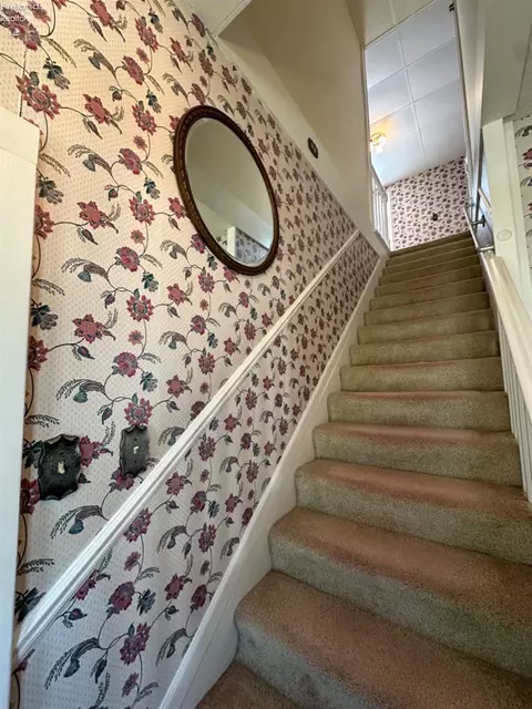Entry Way - 150 E Main, Norwalk, OH 44857 photo 2 of 8
