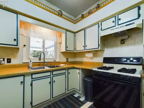 Kitchen - 150 E Main, Norwalk, OH 44857 photo 1 of 4