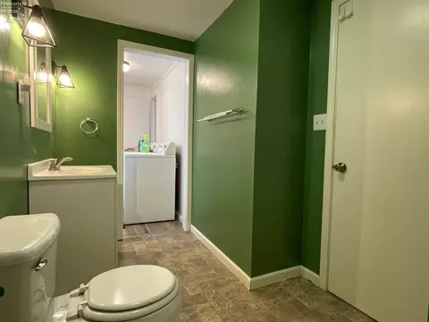 Bath - 9805 River Rd, Huron, OH 44839 photo 2 of 3