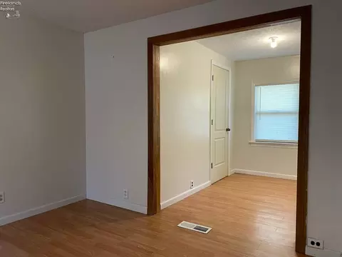 Bedroom - 9805 River Rd, Huron, OH 44839 photo 2 of 5