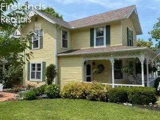Exterior - 660 Walnut Ave, Lakeside, OH 43440 photo 4 of 7