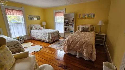 Bedroom - 660 Walnut Ave, Lakeside, OH 43440 photo 4 of 4