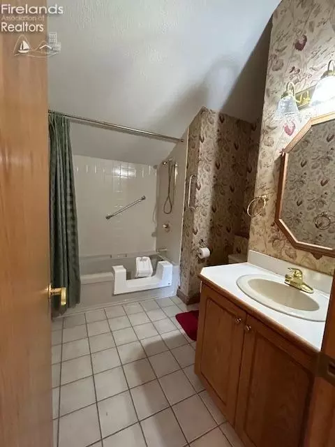 1126 Mudbrook Rd, Huron, OH 44839 photo 17