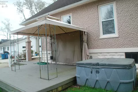 Exterior - 501 Adams Ave, Huron, OH 44839 photo 7 of 12