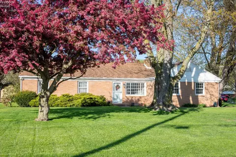 3206 Merriweather Rd, Sandusky, OH 44870