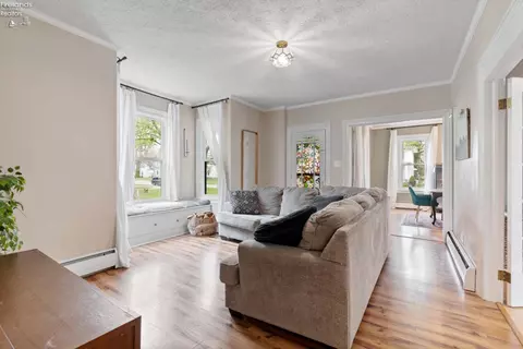 216 E Main St, Norwalk, OH 44857 photo 6
