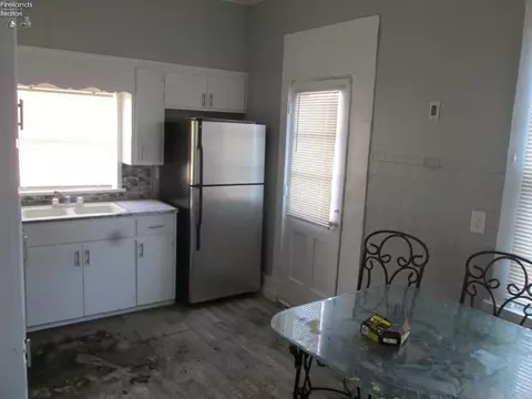 Kitchen - 332 Lawrence St, Sandusky, OH 44870 photo 5 of 6