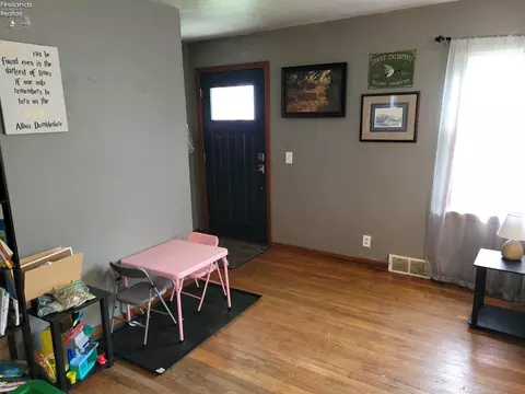 706 S Main St, Clyde, OH 43410 photo 5