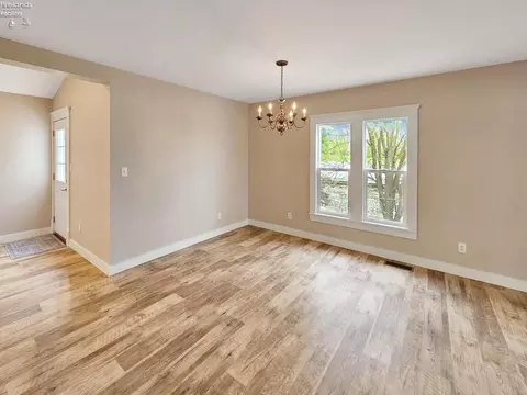 Living - 112 Nelson St, Clyde, OH 43410 photo 5 of 6