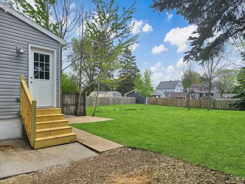 Exterior - 112 Nelson St, Clyde, OH 43410 photo 7 of 12