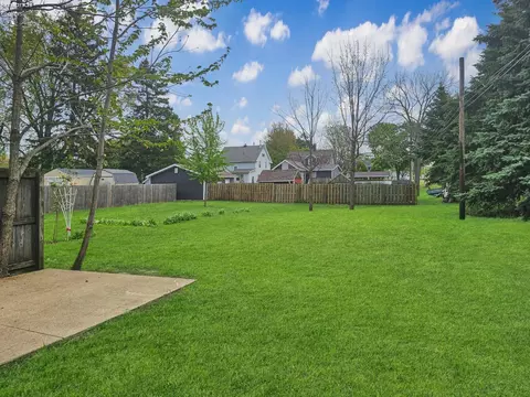Exterior - 112 Nelson St, Clyde, OH 43410 photo 10 of 12