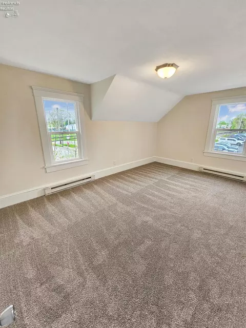 Bedroom - 112 Nelson St, Clyde, OH 43410 photo 3 of 6