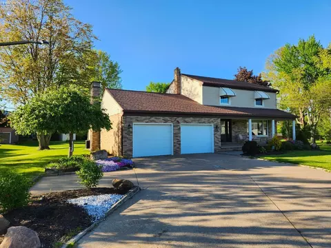 47568 Middle Ridge Rd, Amherst, OH 44001