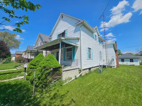 1225 White Ave, Fremont, OH 43420