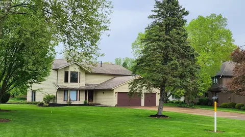 2305 Deerpath Dr, Sandusky, OH 44870 photo 6