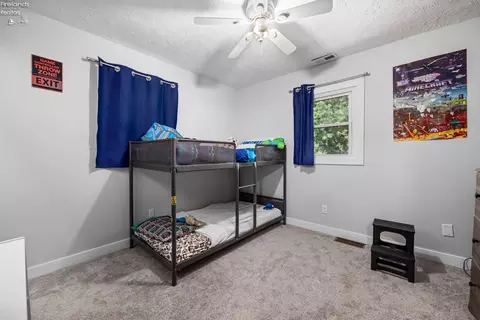 Bedroom - 7110 Darrow Rd, Huron, OH 44839 photo 4 of 5