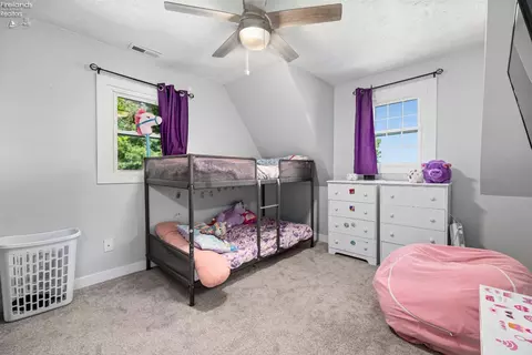 Bedroom - 7110 Darrow Rd, Huron, OH 44839 photo 2 of 5