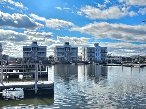 2701 S Harbor Bay Dr #1321, Marblehead, OH 43440