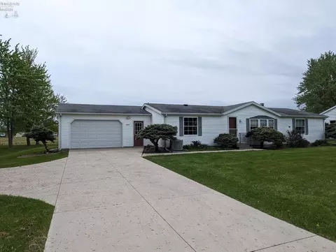 8604 W Sr 163, Oak Harbor, OH 43449